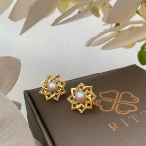 THE DREAM, PEARL EARRINGS