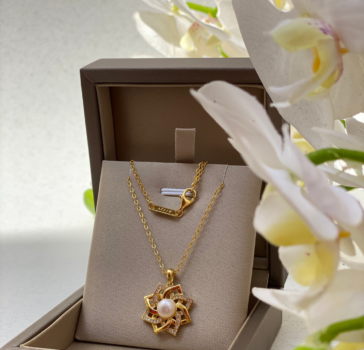 The Dream pearl necklace