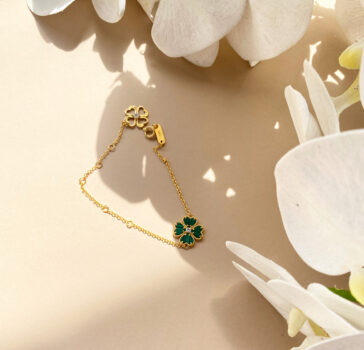 RITZY SIGNATURE - MALACHITE SINGLE FLOWER BRACELET