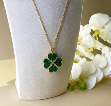 RITZY SIGNATURE - MALACHITE LONG NECKLACE