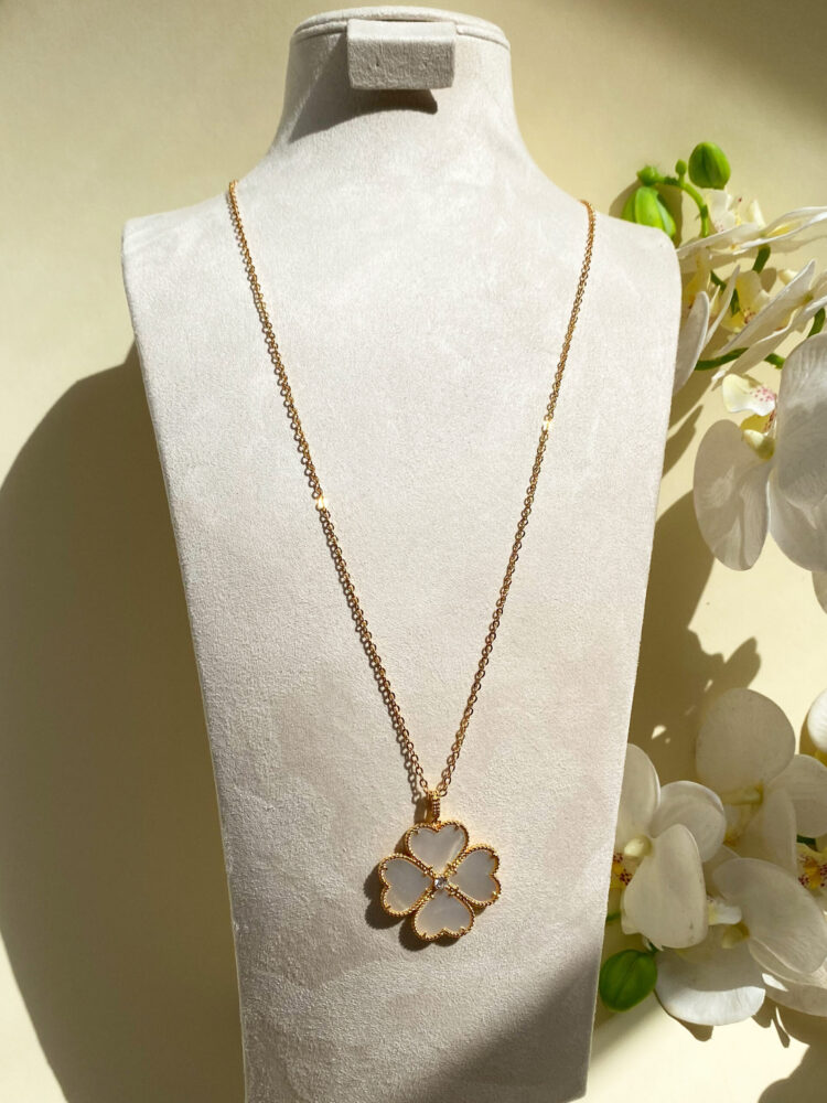 RITZY SIGNATURE - PEARL  LONG NECKLACE