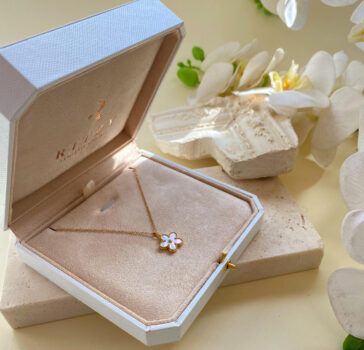 Flora - 18K gold necklace