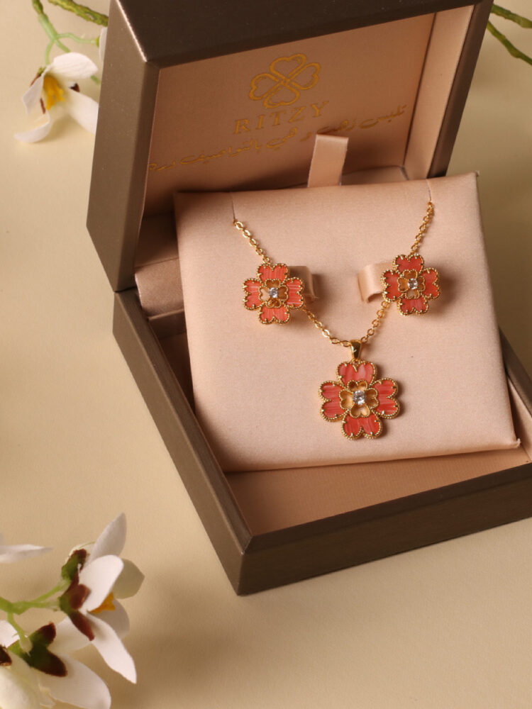 THE LOVE FLOWER - NECKLACE & EARRINGS SET - Rhodochrosite