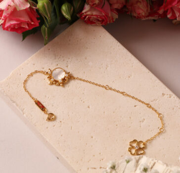 Fleur de lune - Pearl bracelet