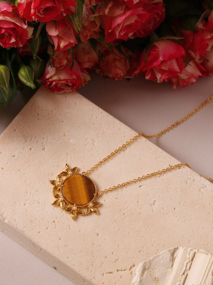 Fleur de lune - Tiger eye long necklace