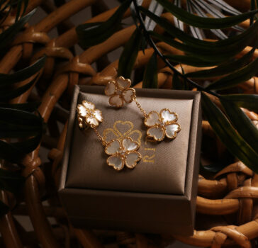 Ritzy signature - Long earrings - Pearl