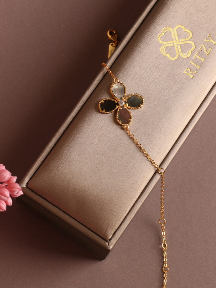 BLOOM - Black mother of pearl bracelet