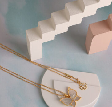 Julia - Pearl Long Necklace