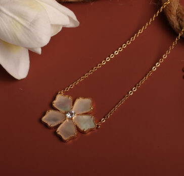 PIVONIE - Pearl long necklace