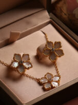 8EAB8A19-1A18-4927-9059-A3E5B8A511D8