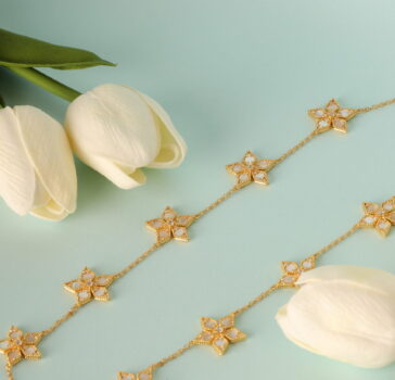 Stella - 10 flowers necklace - pearl