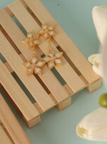 6EB000DD-CA0E-4DD8-B3C4-44FEF7C06298