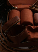 9379DCAE-D7BF-4D99-97AC-19171CC32DD3