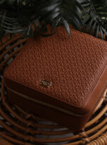 B3AC363E-5BD6-4899-A1E9-DF4F962872E6