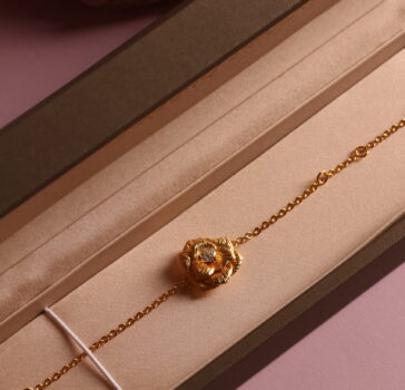 Golden petals - Bracelet