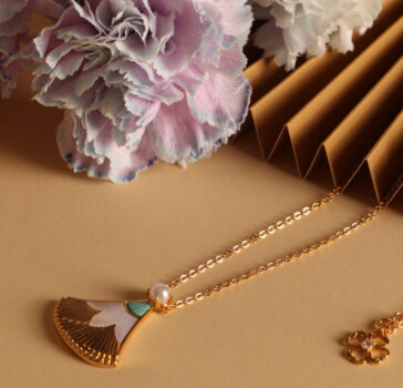 Love spirit- long necklace