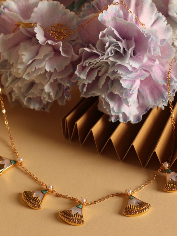 Love spirit- 5 motif’s Necklace