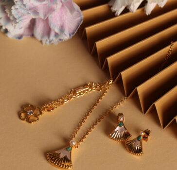 Love spirit- necklace & earrings set