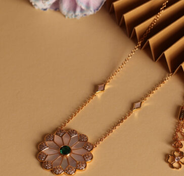 Luna - Long necklace