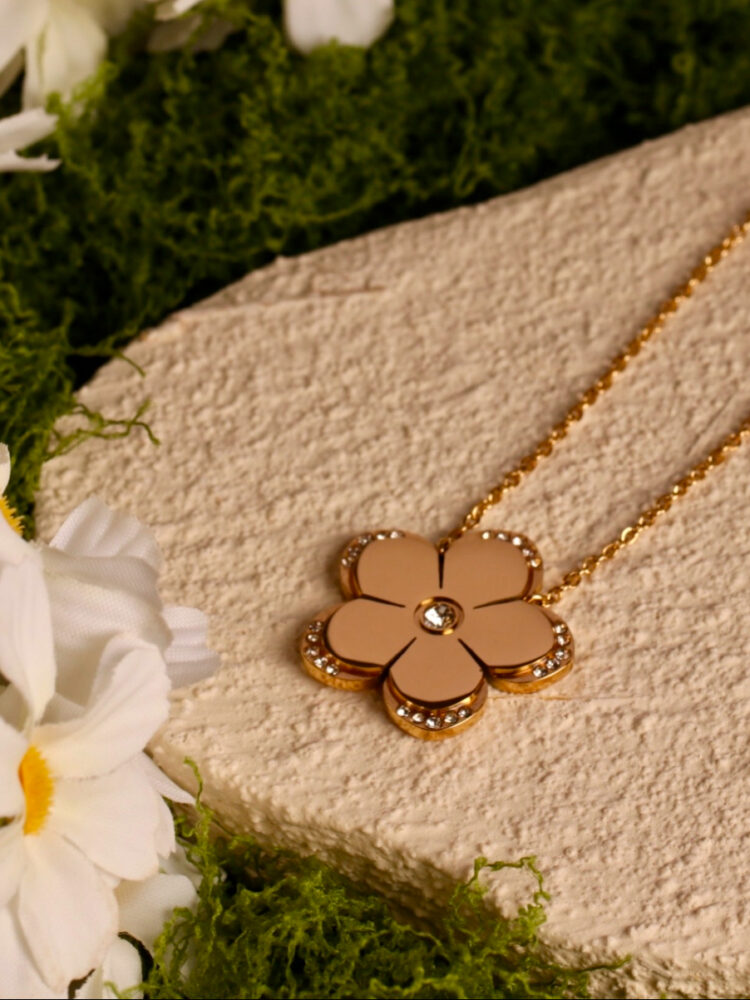 LORA - Long Necklace