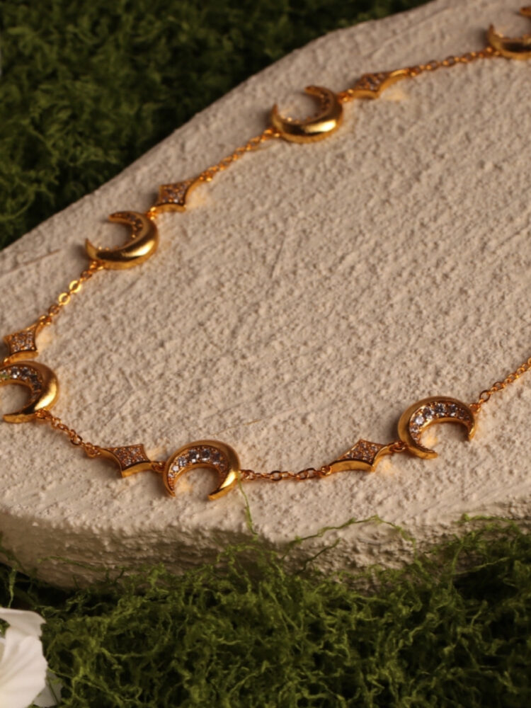 THE STAR- 10 Motifs Necklace