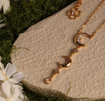 THE STAR- Long Necklace