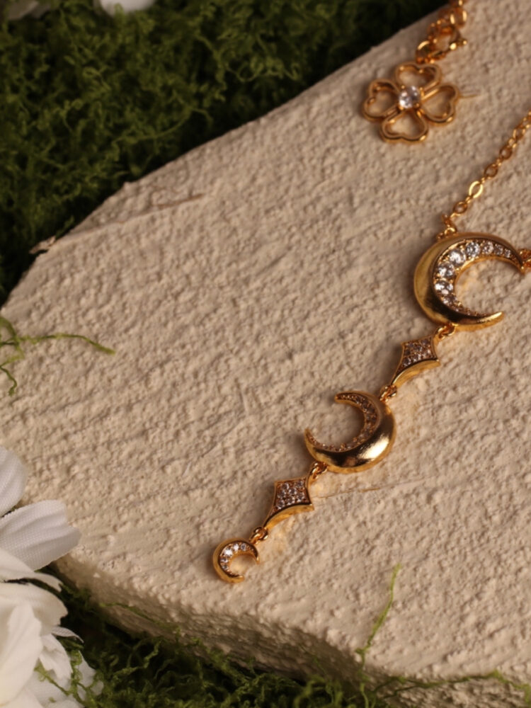 THE STAR- Long Necklace