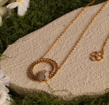 Everlasting love - long necklace