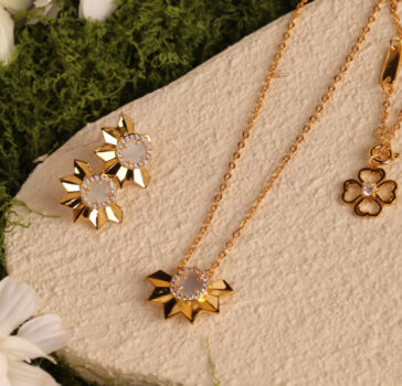 La Dore - Necklace & Earrings set